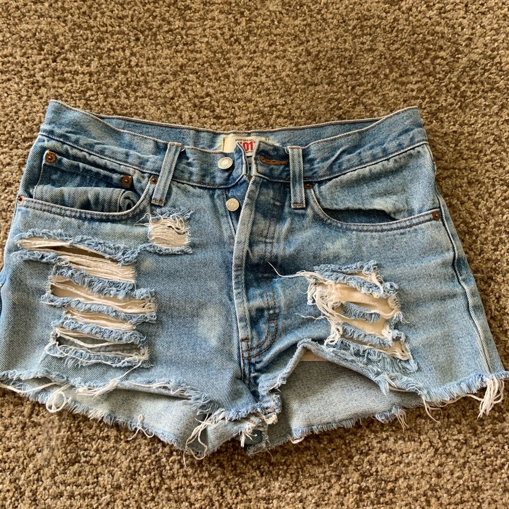 Levi shorts
